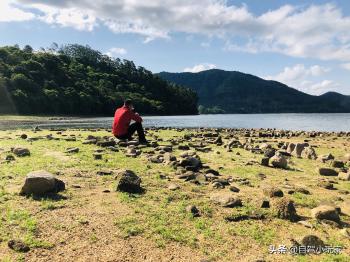 钓鱼天堂！这么大的原生态水库，免费钓，天天来都愿意  -图16