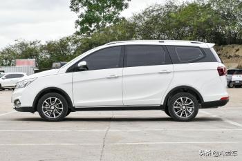 车价便宜，家用7座MPV，吃92“粗粮”，实惠都养起，实拍宝骏730  -图3